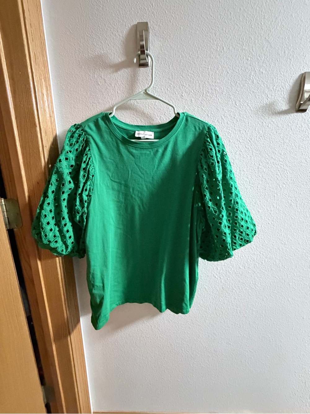 gibson latimer green puff sleeved shirt